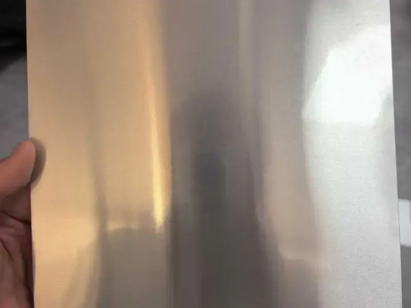 Proceso de sublimación en lámina de aluminio A4