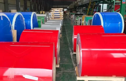 Bobina de Aluminio Lacado vs. Bobina de Aluminio Prepintada